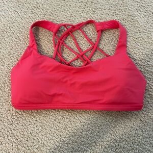 Lululemon Free to be bra size 6